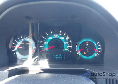 2010 Ford Fusion Se z USA, uszkodzony, nr VIN 3FAHP0HA5AR282574